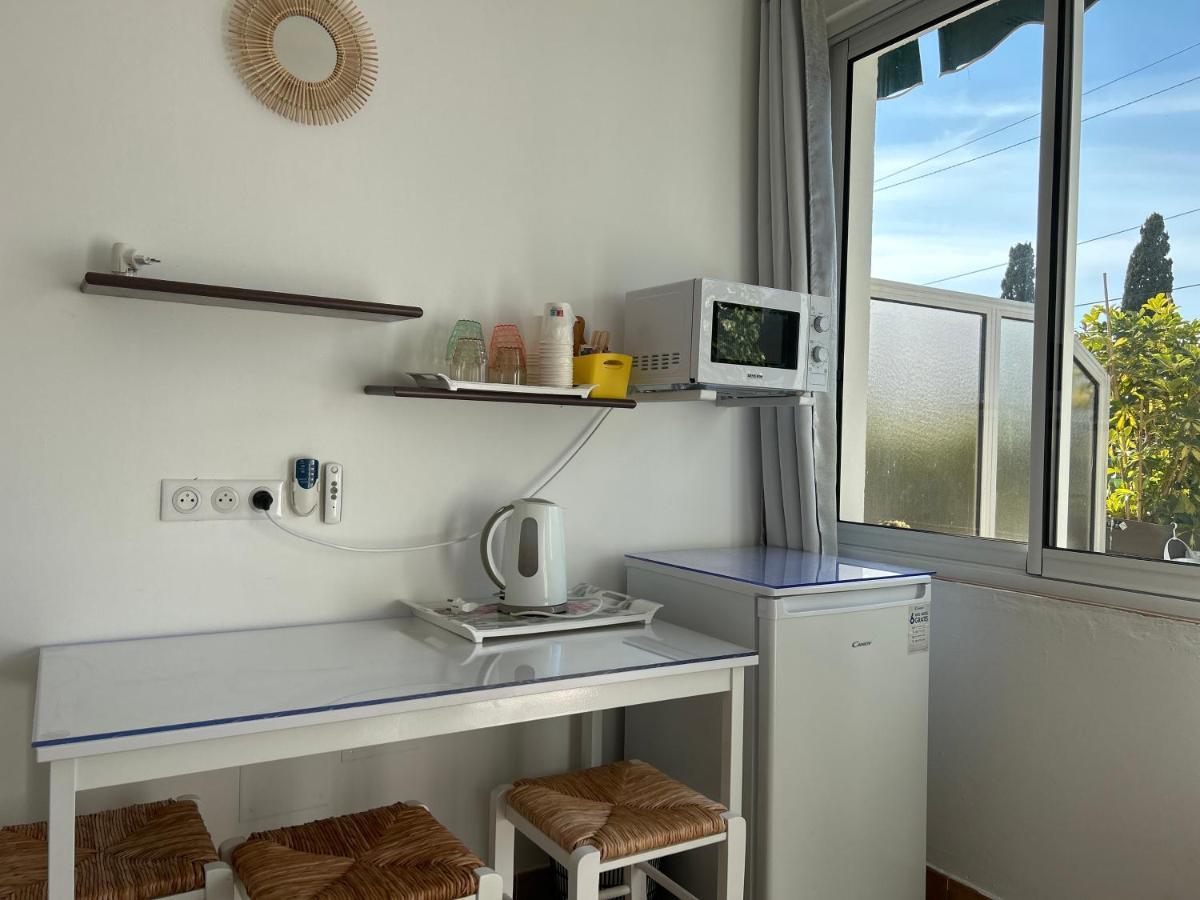 Hotel Punta E Mare Des Ou Des T2 2*
