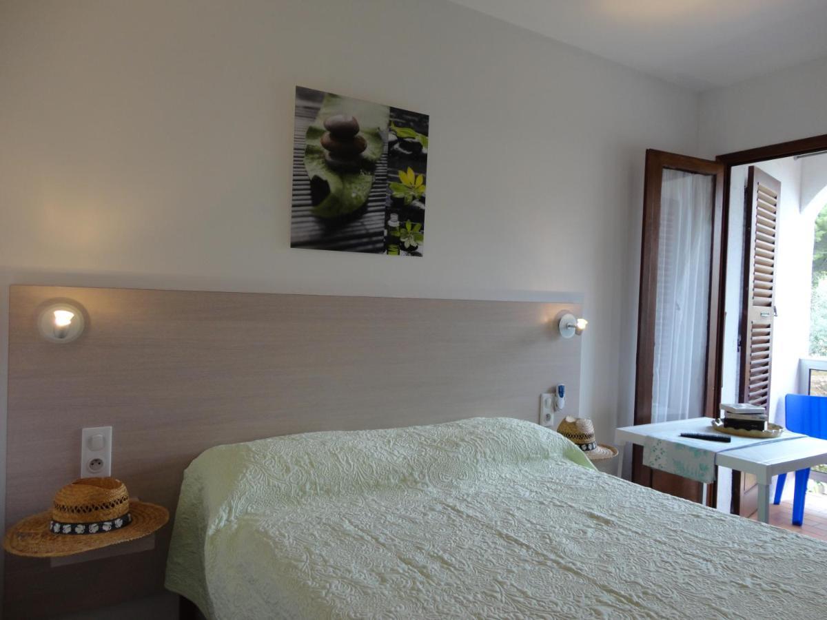 Hotel Punta E Mare Des Ou Des T2 2*
